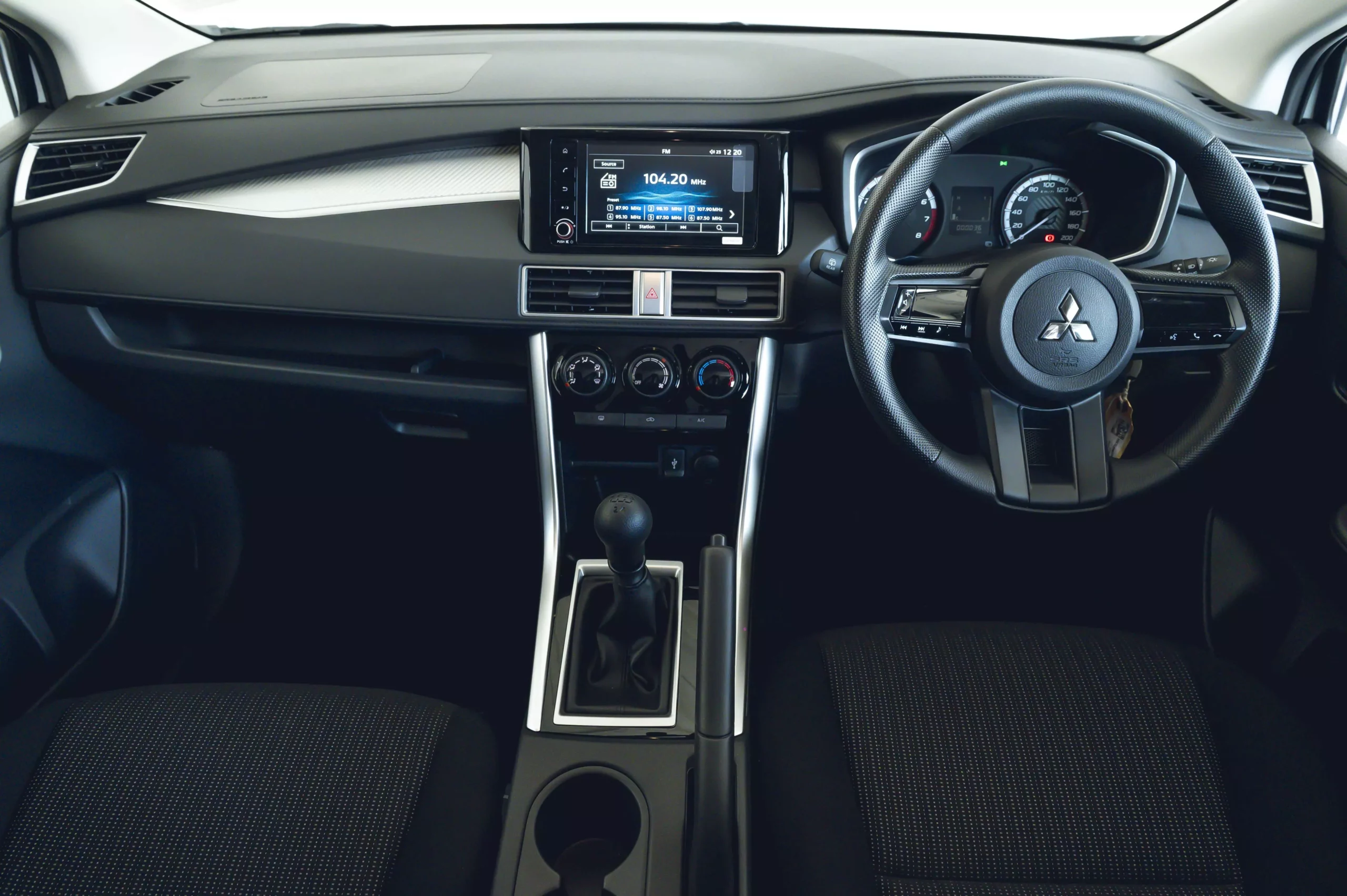 Vehicle Image for 2/3for Mitsubishi Xpander 1.5 manual (manual | petrol)