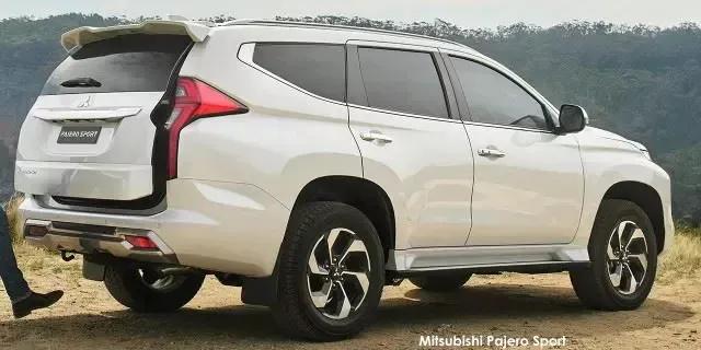 Vehicle Image for 4/8for Mitsubishi Pajero Sport 2.4DI-D 4x4 Exceed