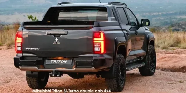 Vehicle Image for 9/10for Mitsubishi Triton 2.4DI-D Bi-Turbo double cab 4x4