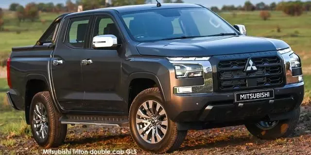 Vehicle Image for 6/10for Mitsubishi Triton 2.4DI-D double cab GLS auto